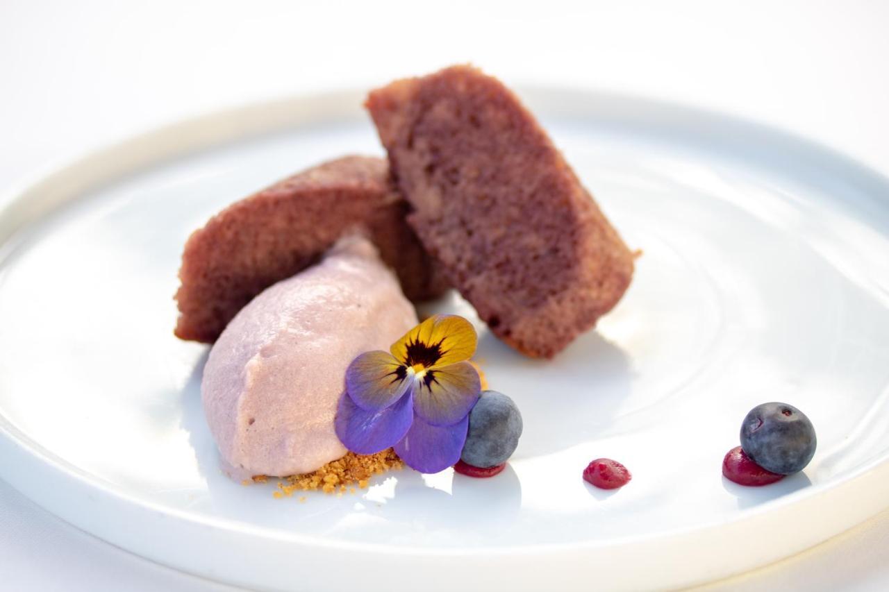 فندق ذا فينتيدج هاوس - دورو Pinhão المظهر الخارجي الصورة A dessert prepared by the Culinary Institute of New York at Westchester