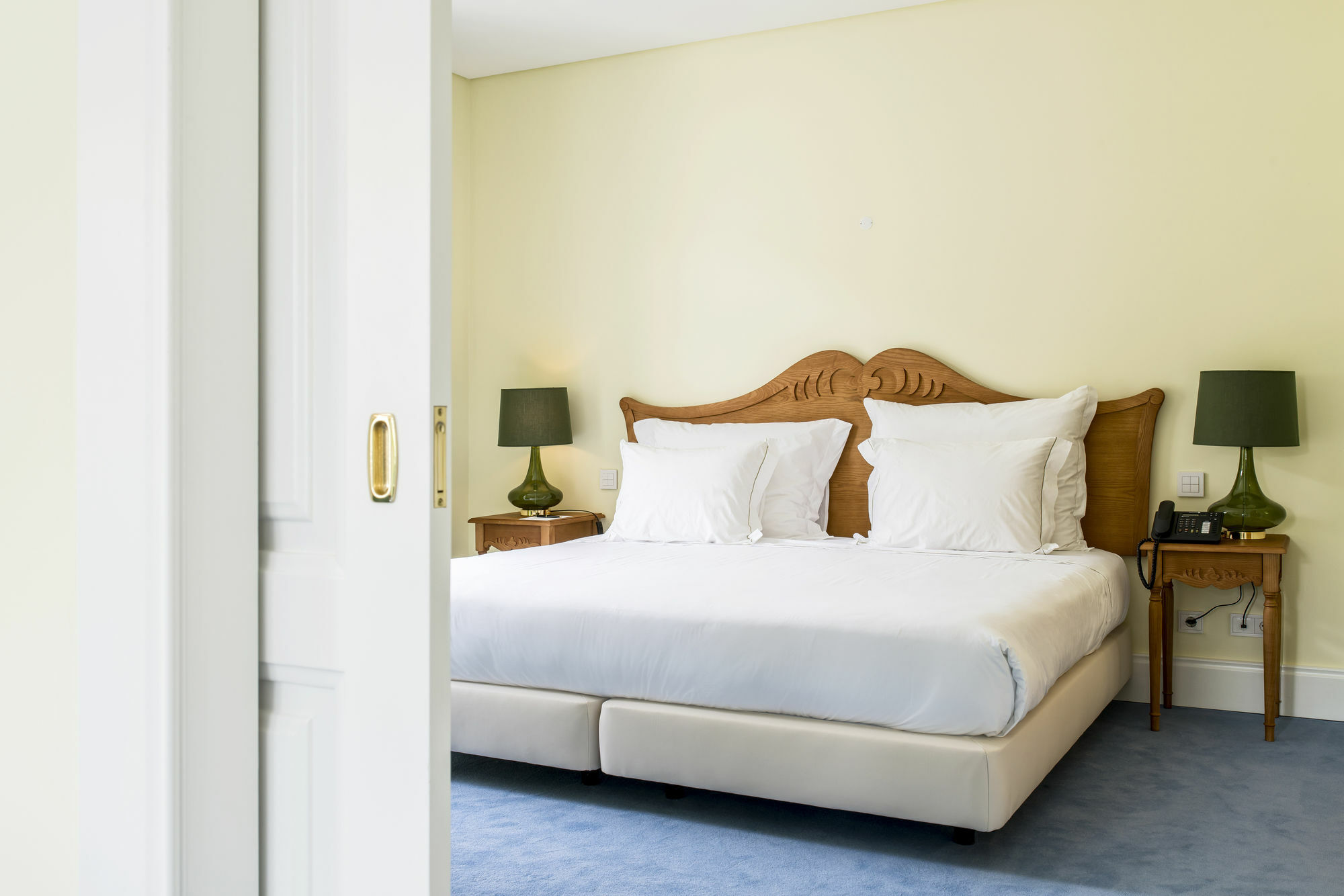 فندق ذا فينتيدج هاوس - دورو Pinhão المظهر الخارجي الصورة A bedroom at the hotel