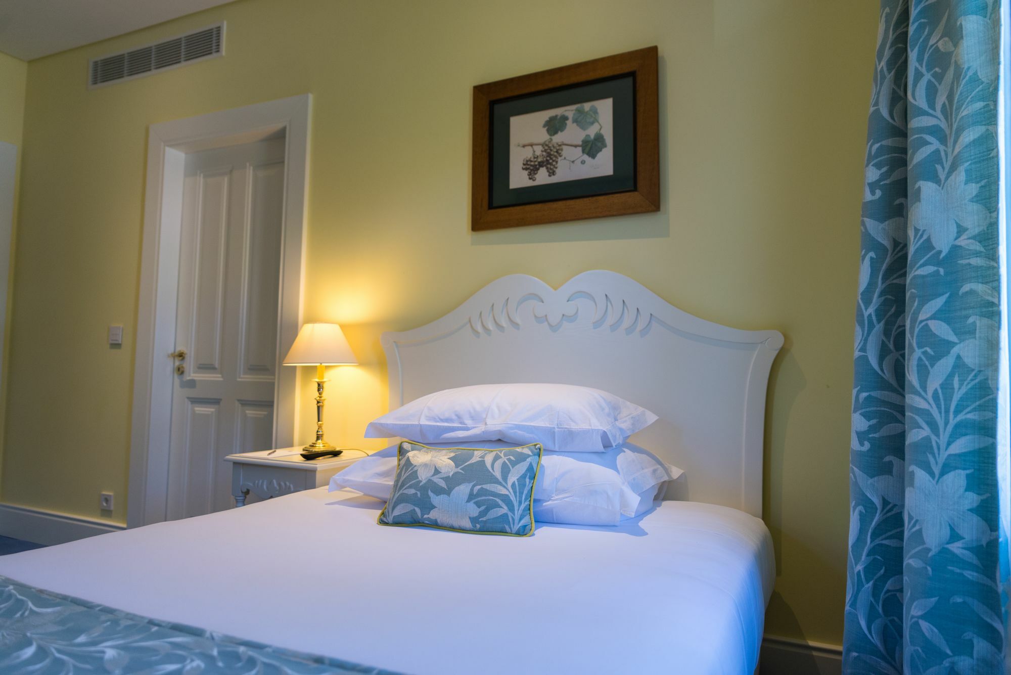 فندق ذا فينتيدج هاوس - دورو Pinhão المظهر الخارجي الصورة A bedroom at the hotel